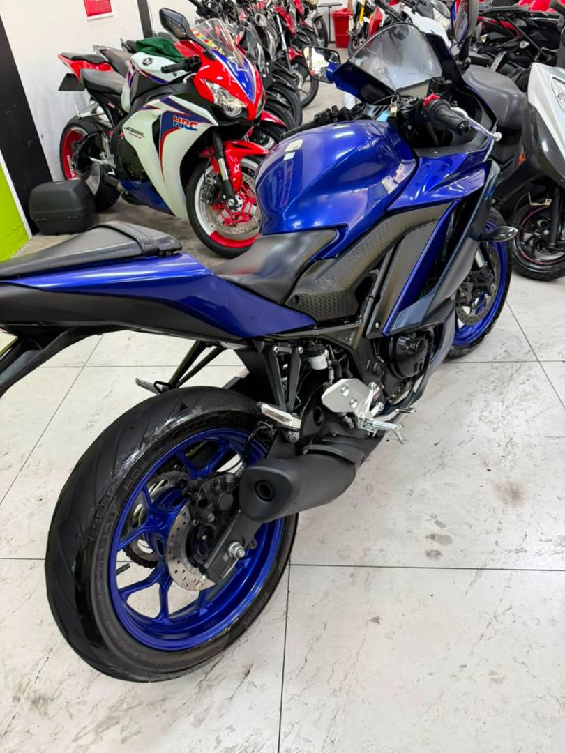 YAMAHA YZF R3 ABS