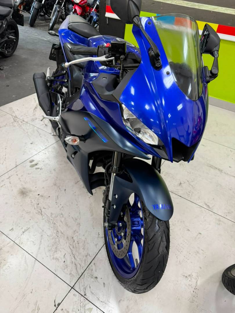 YAMAHA YZF R3 ABS