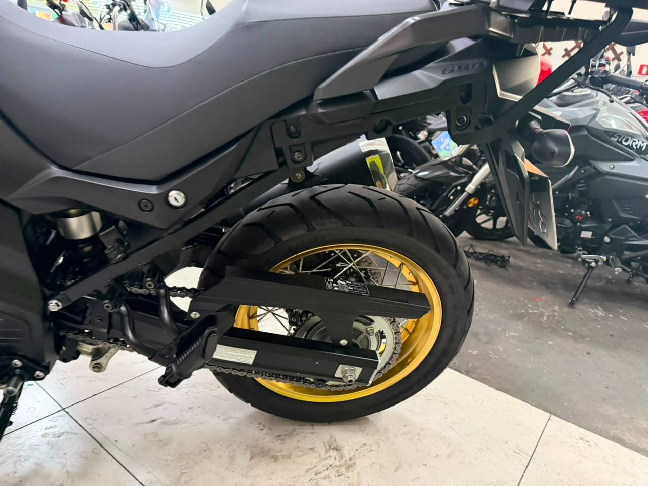 SUZUKI SUZUKI DL 650 XT V-STROM