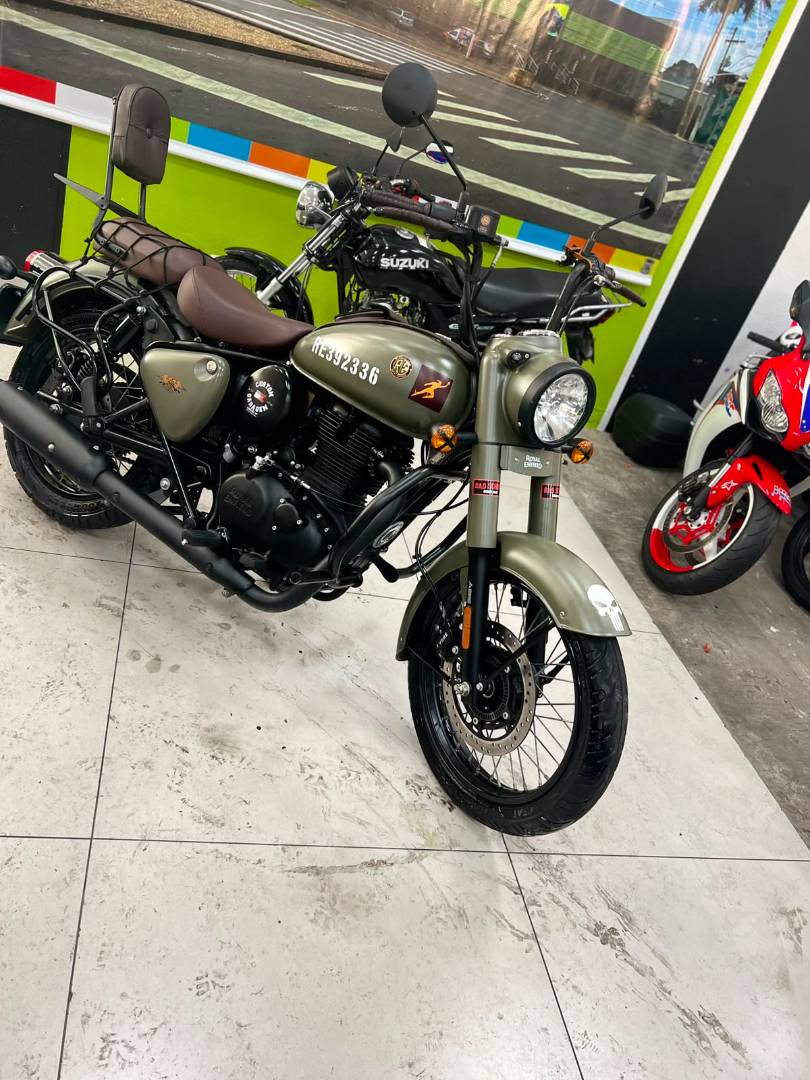 ROYAL ENFIELD CLASSIC 500