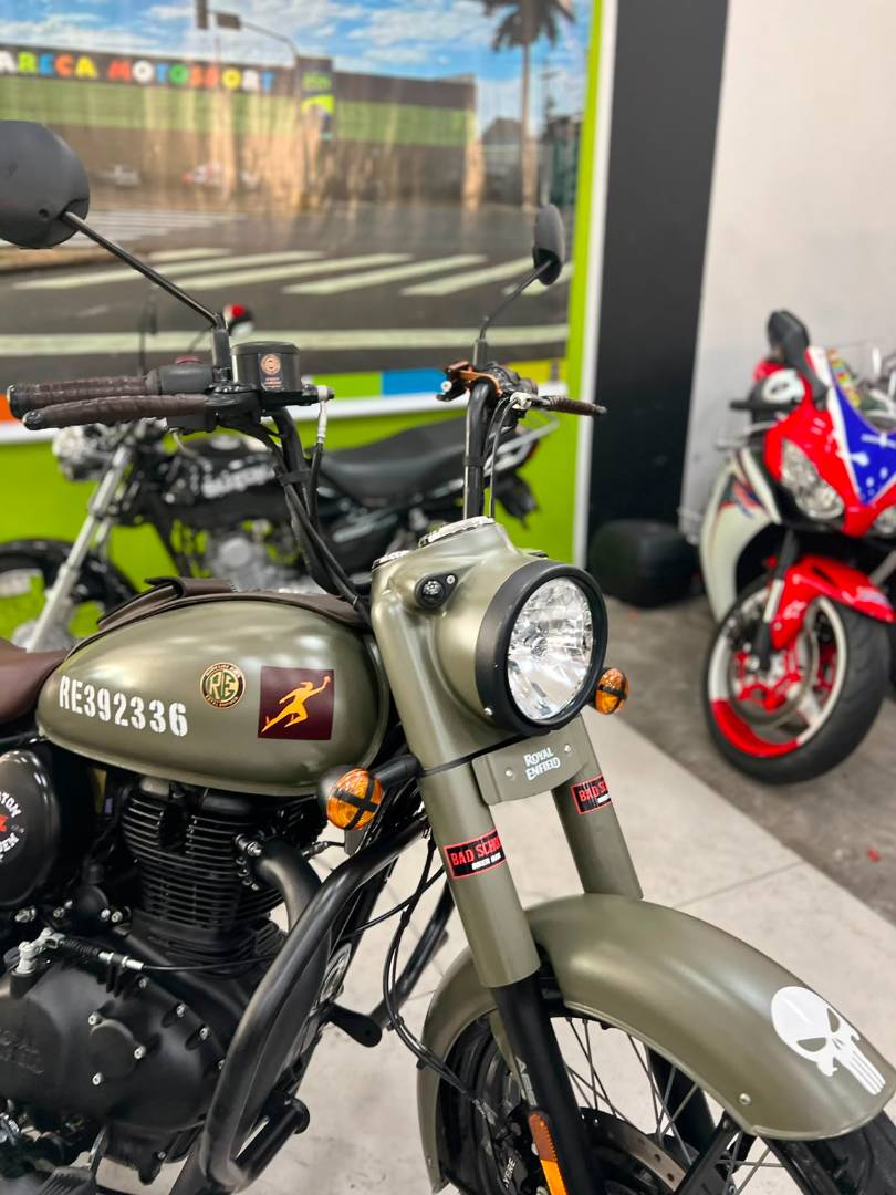 ROYAL ENFIELD CLASSIC 500