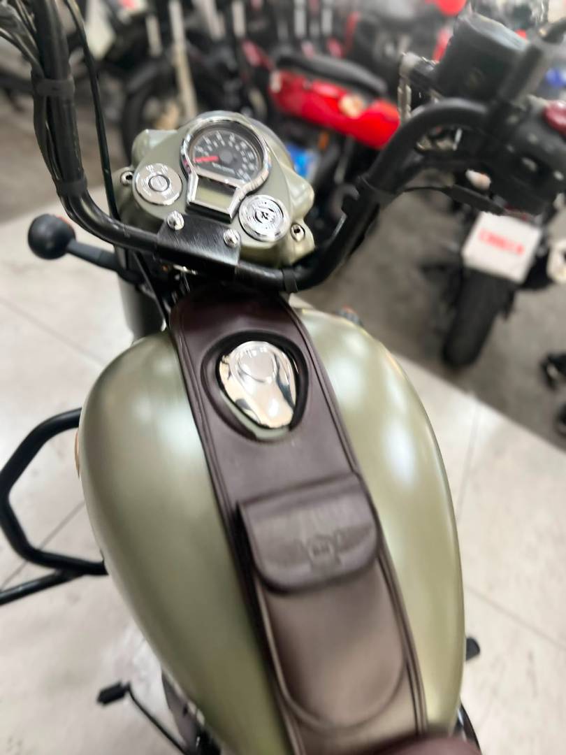 ROYAL ENFIELD CLASSIC 500
