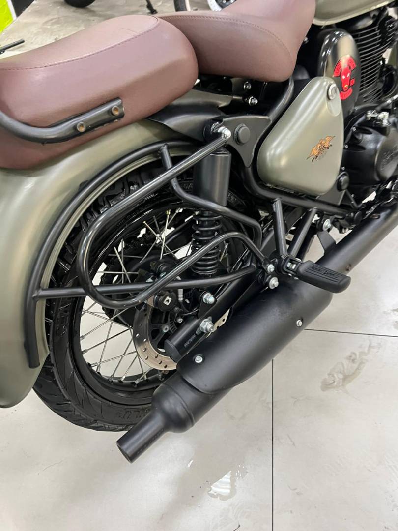 ROYAL ENFIELD CLASSIC 500