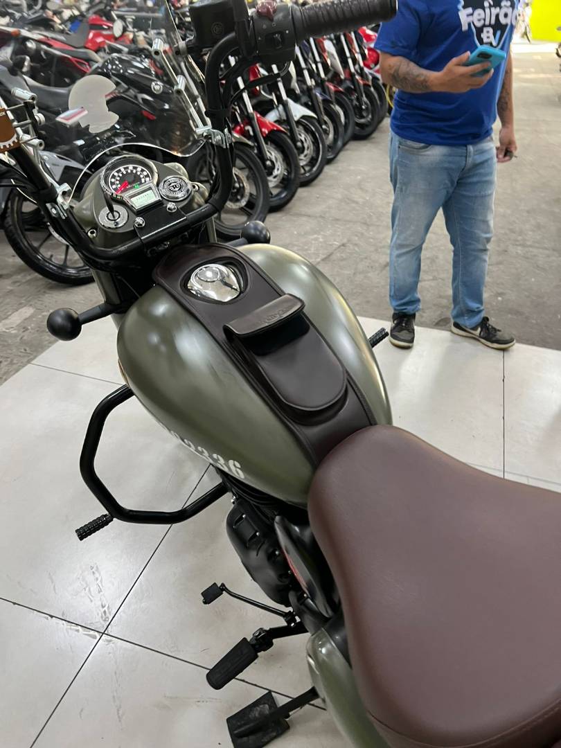 ROYAL ENFIELD CLASSIC 500