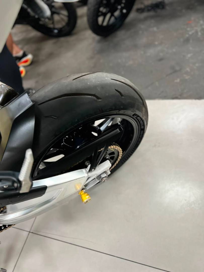 BMW S 1000 RR