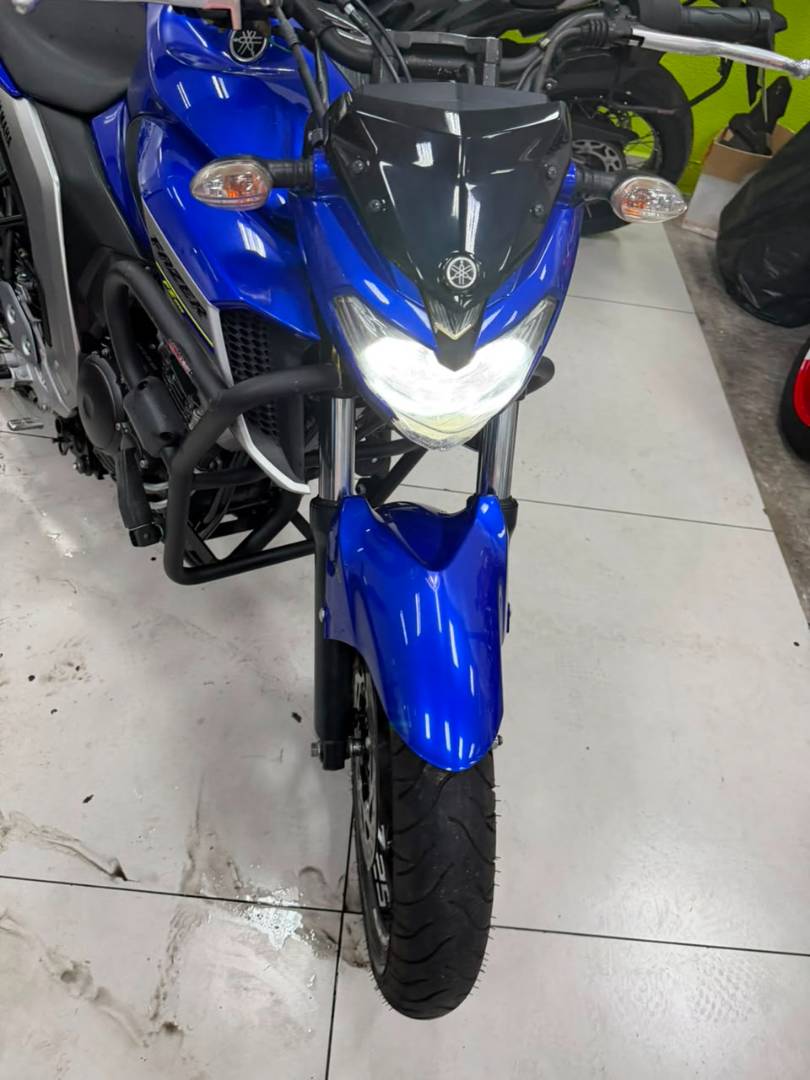YAMAHA FZ25 FAZER ABS