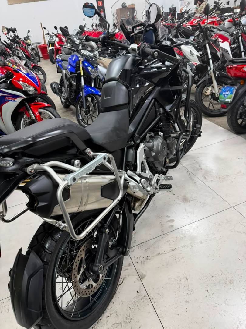 TRIUMPH TIGER 1200 RALLY BLACK EDITION