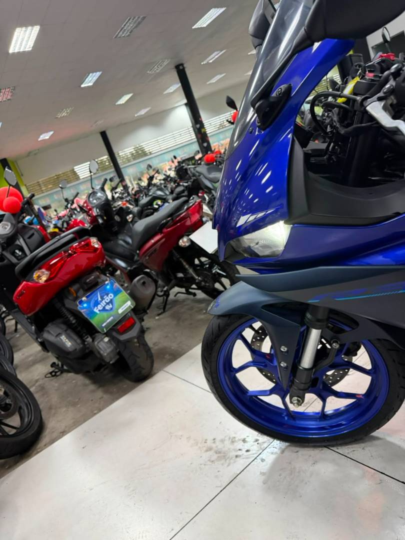 YAMAHA YZF R3 ABS