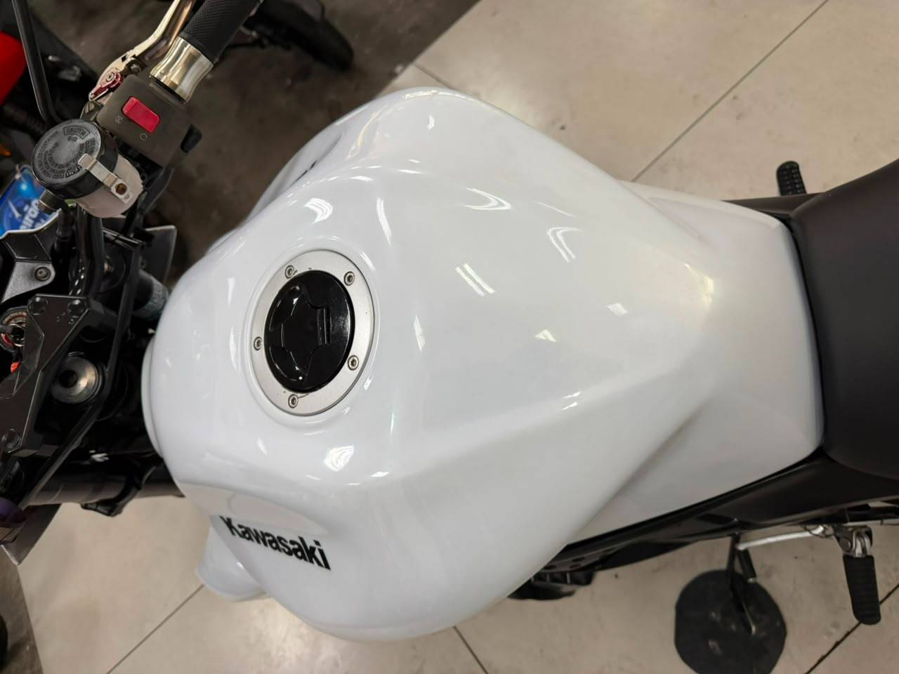 KAWASAKI Z-750 ABS