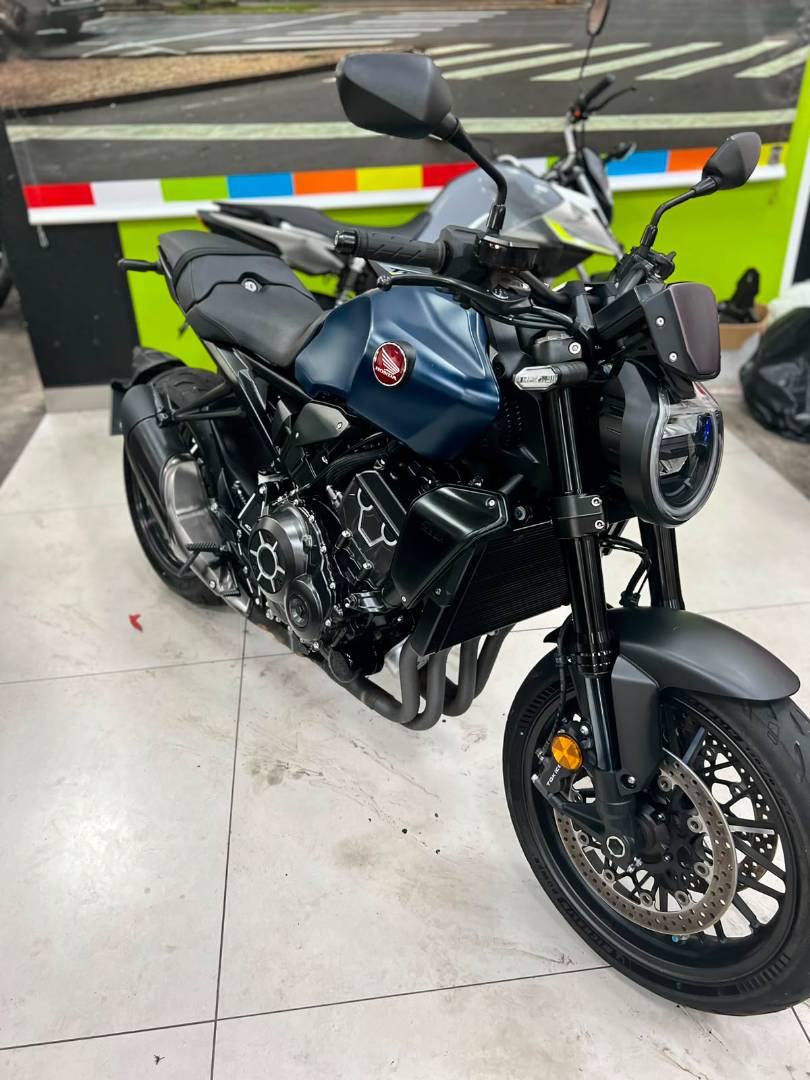HONDA CB 1000R