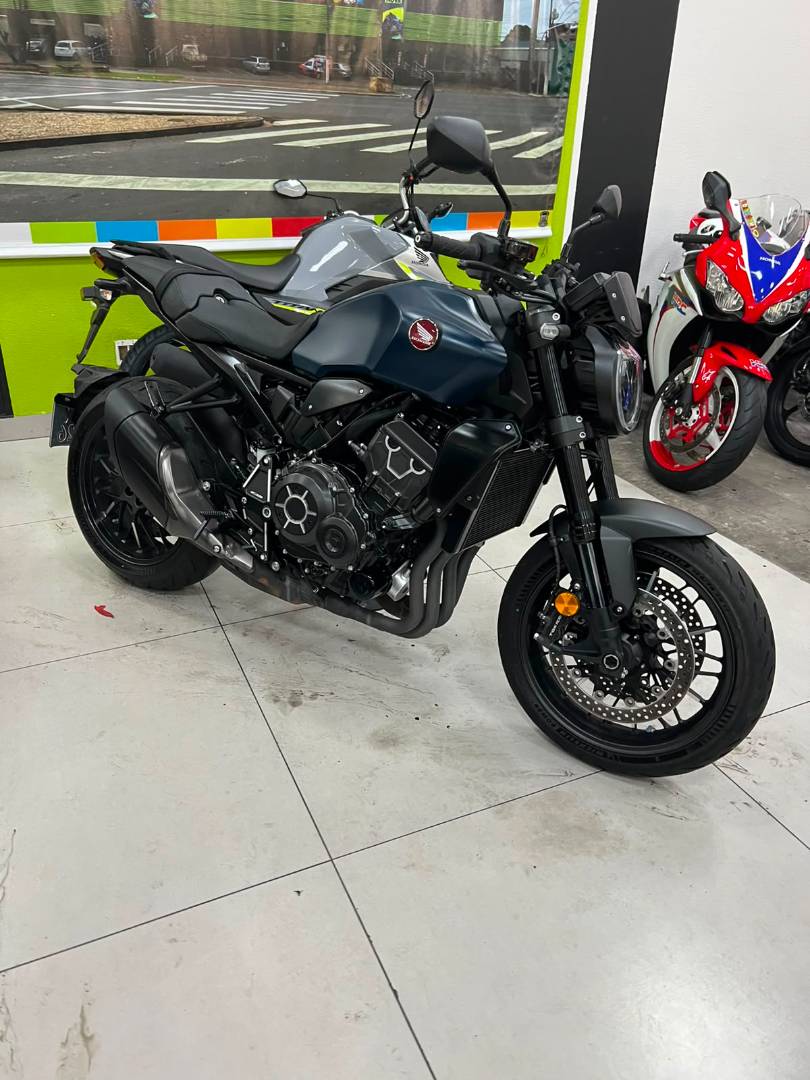 HONDA CB 1000R