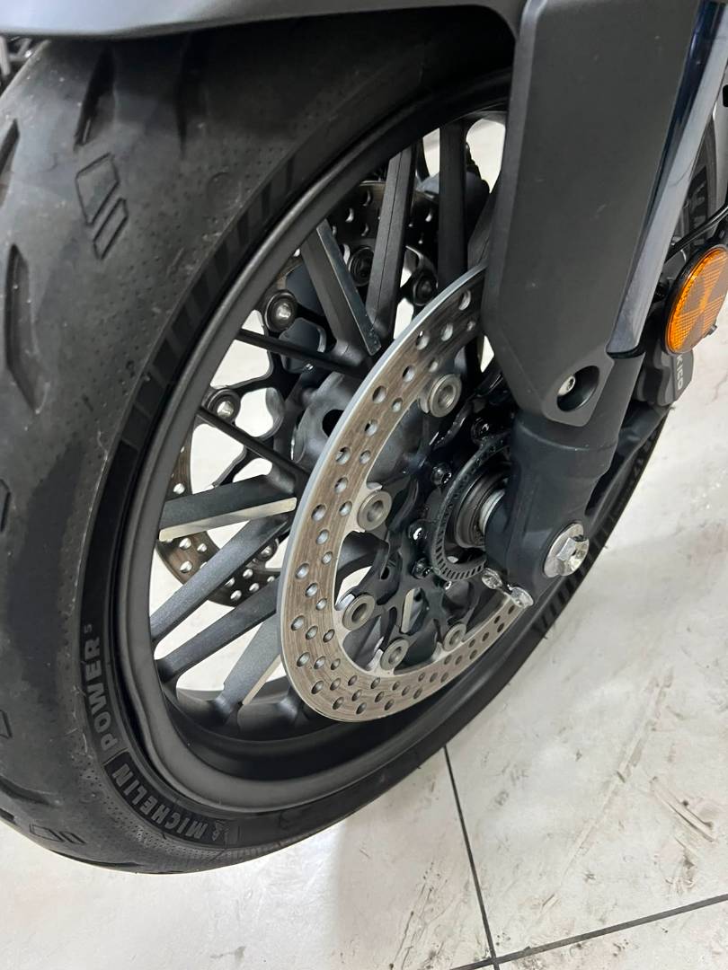 HONDA CB 1000R