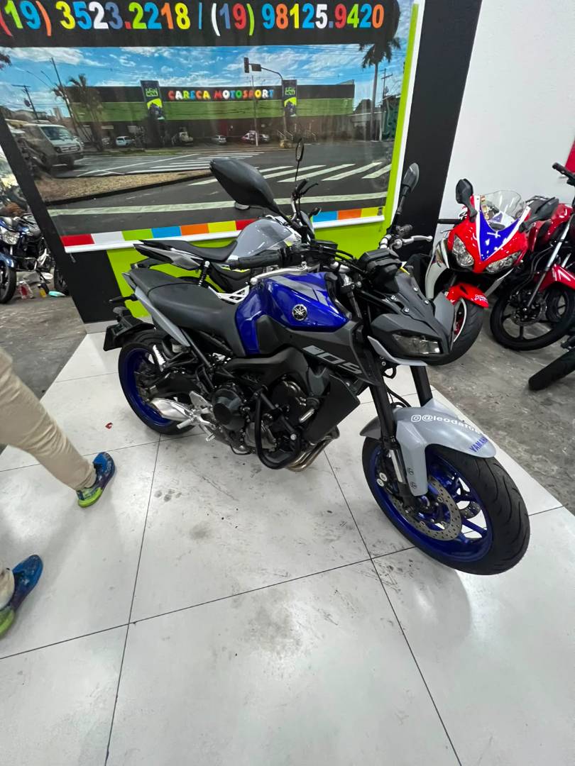 YAMAHA MT-09