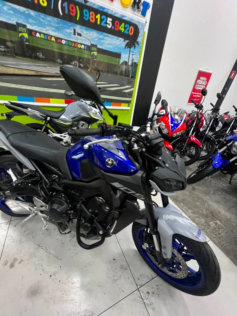 YAMAHA MT-09