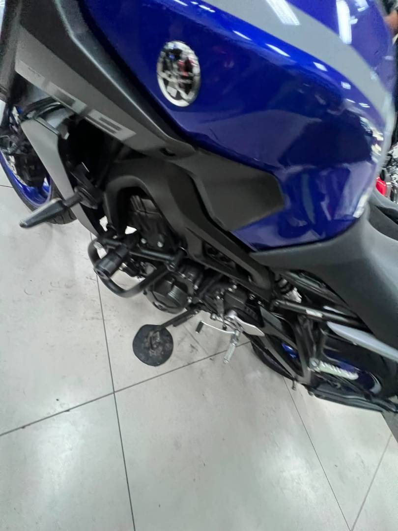 YAMAHA MT-09