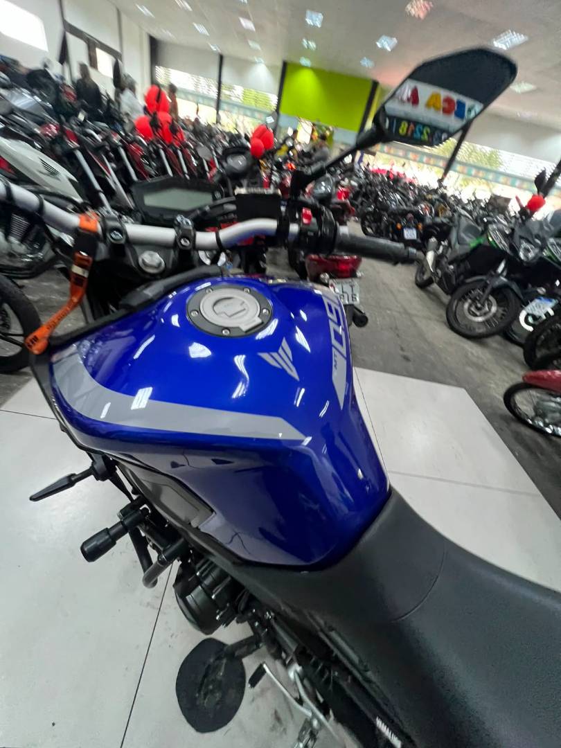 YAMAHA MT-09