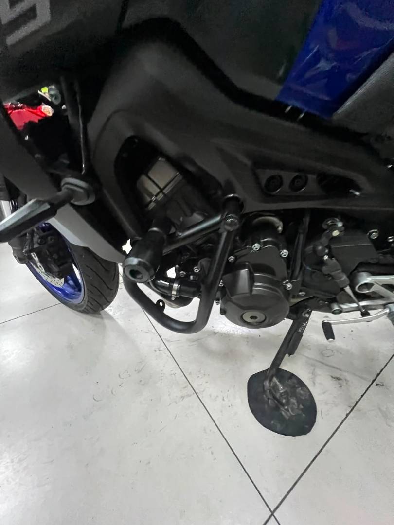 YAMAHA MT-09