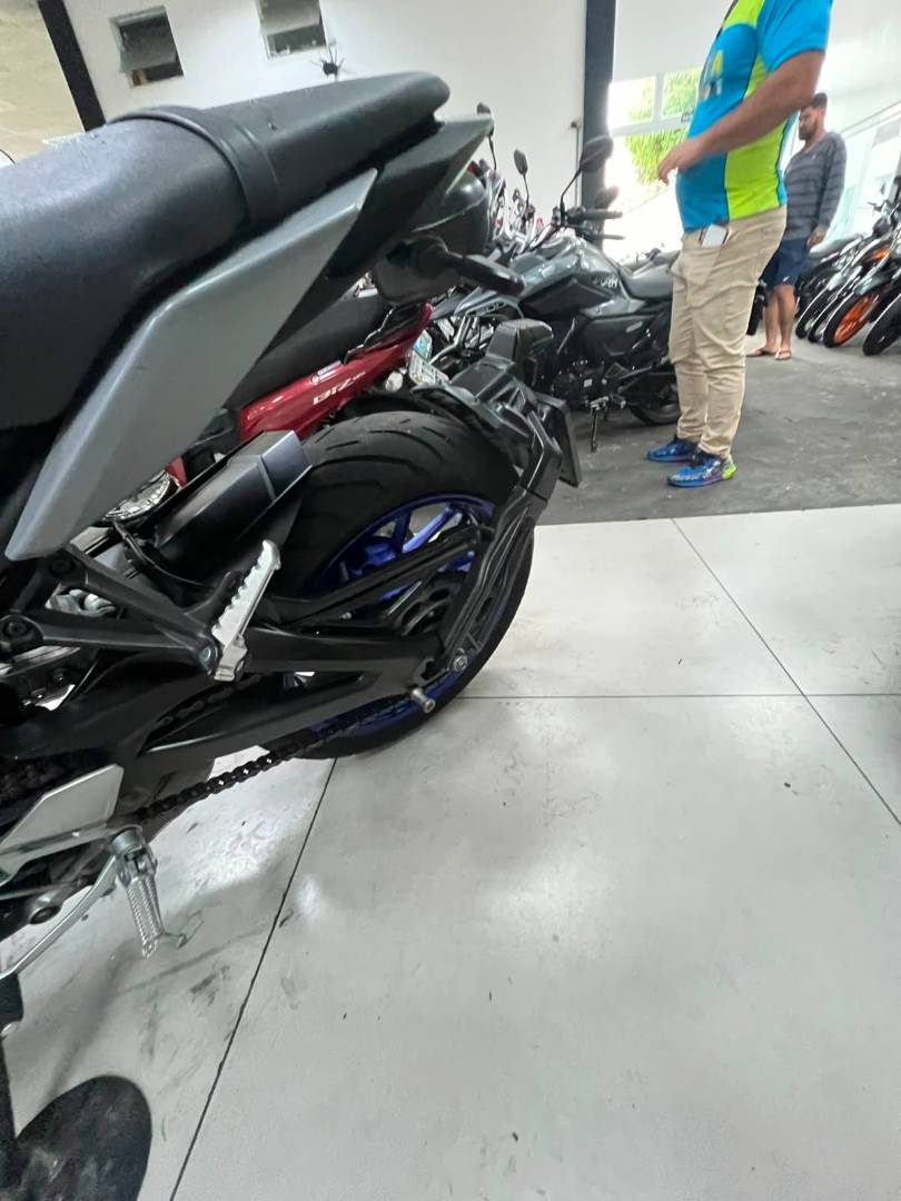 YAMAHA MT-09