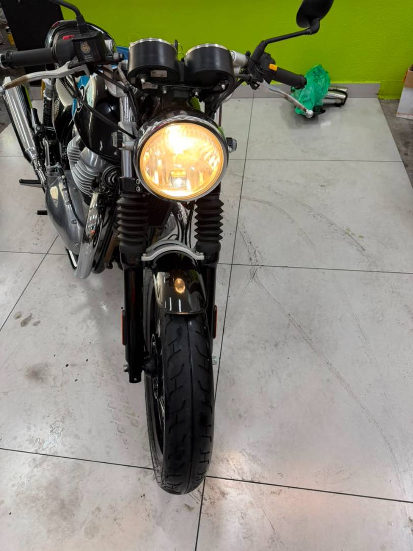 ROYAL ENFIELD INTERCEPTOR 