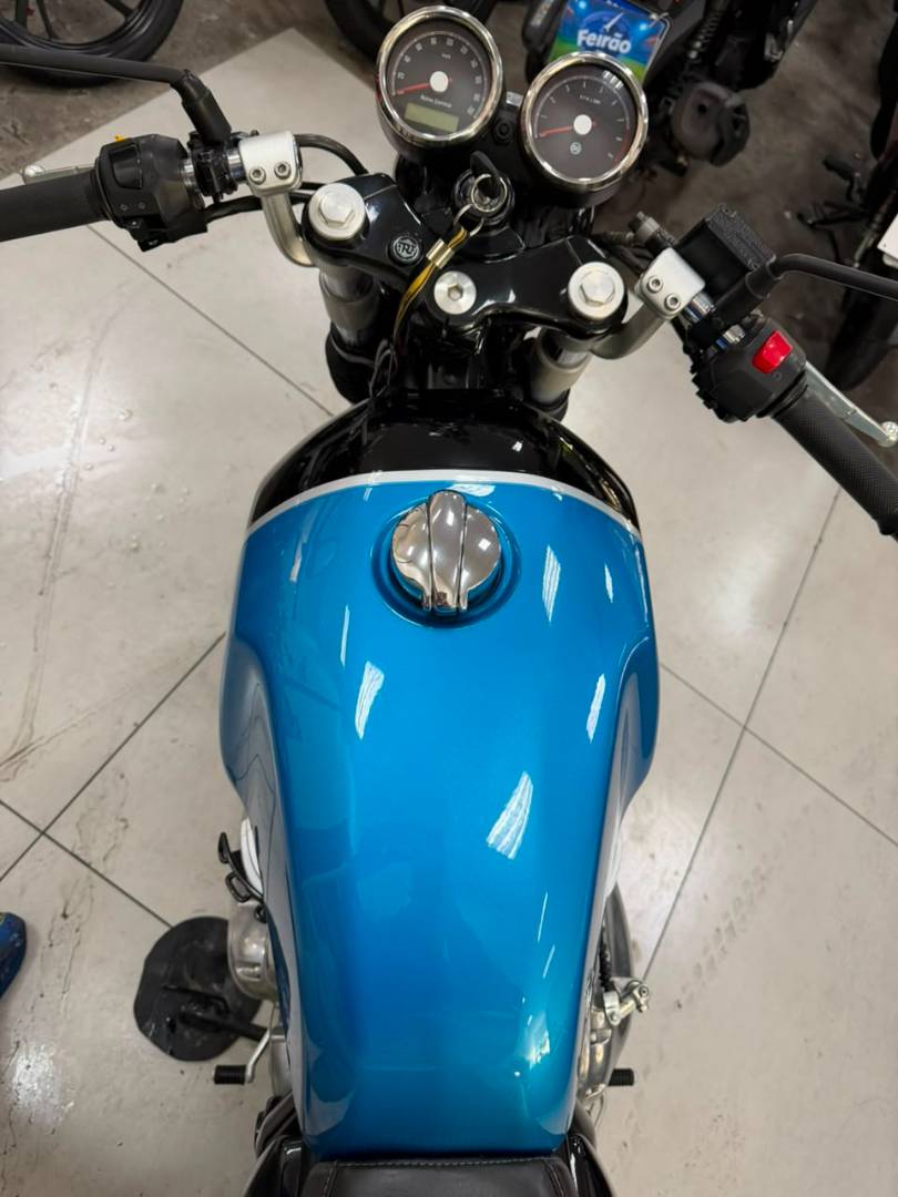 ROYAL ENFIELD INTERCEPTOR 