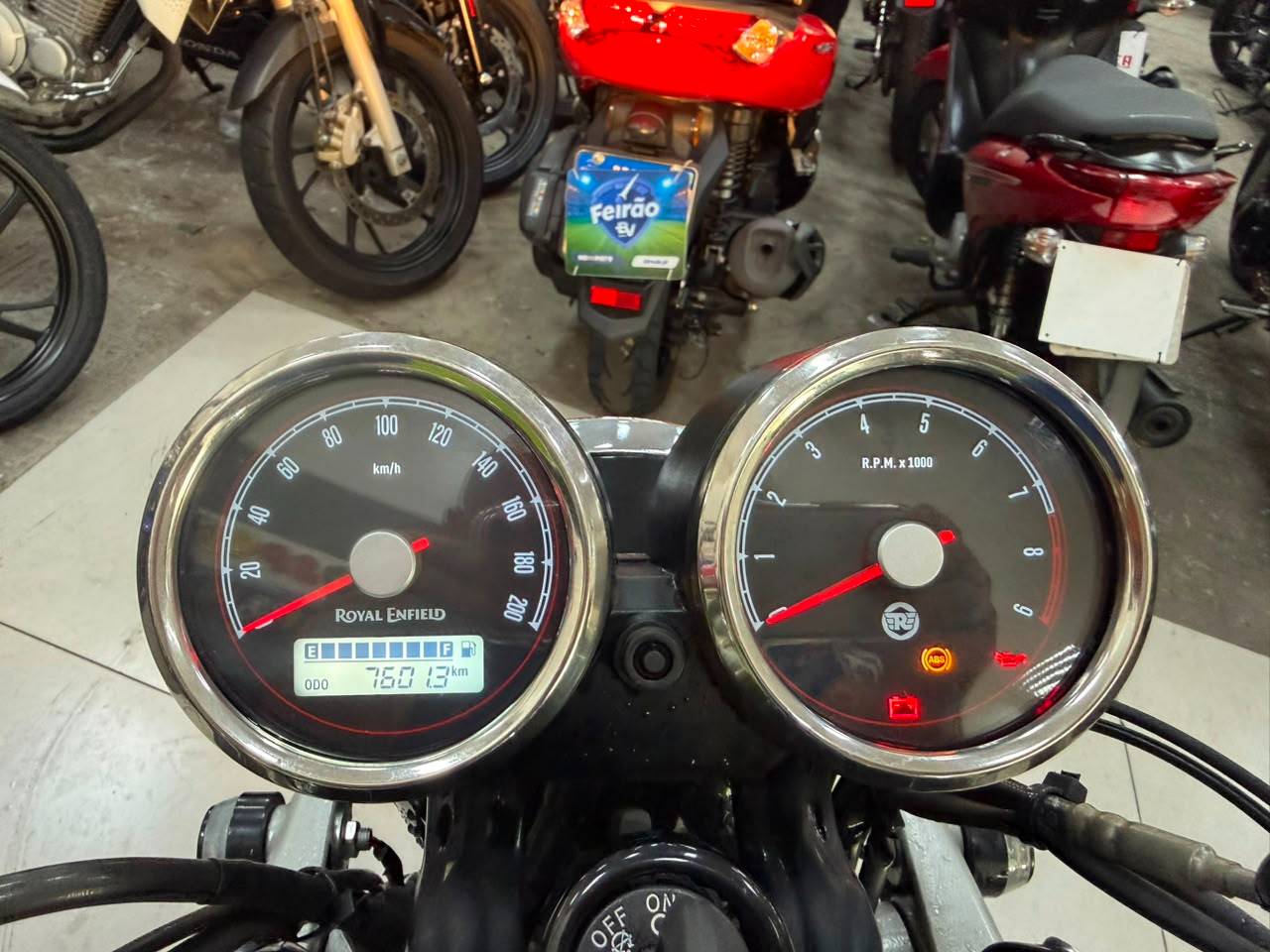 ROYAL ENFIELD INTERCEPTOR 