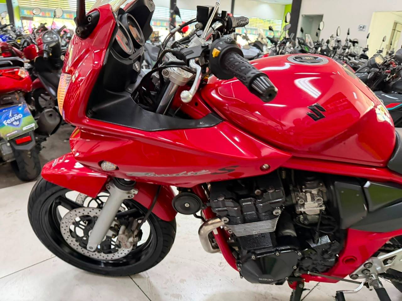 SUZUKI BANDIT 650S