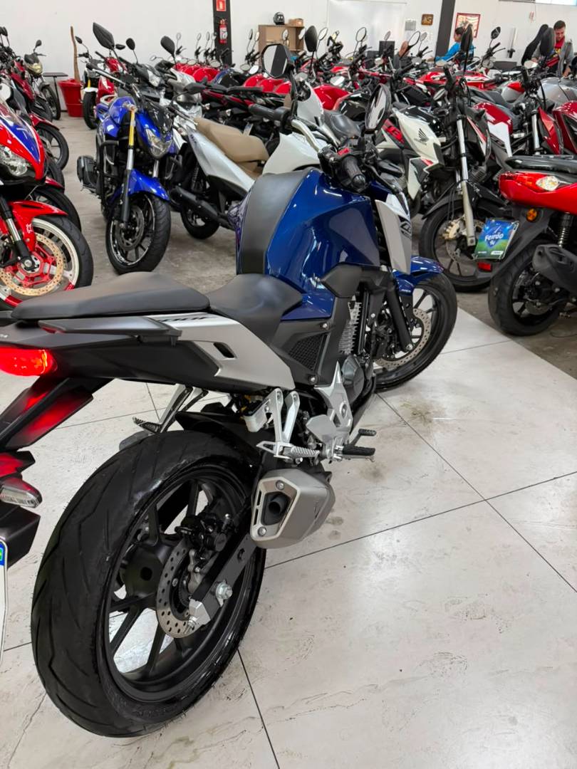HONDA CB 300F TWISTER ABS