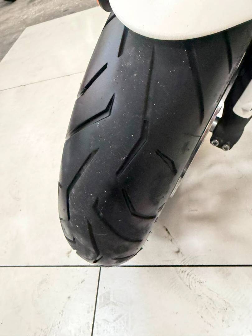 TRIUMPH STREET TRIPLE 675 ABS