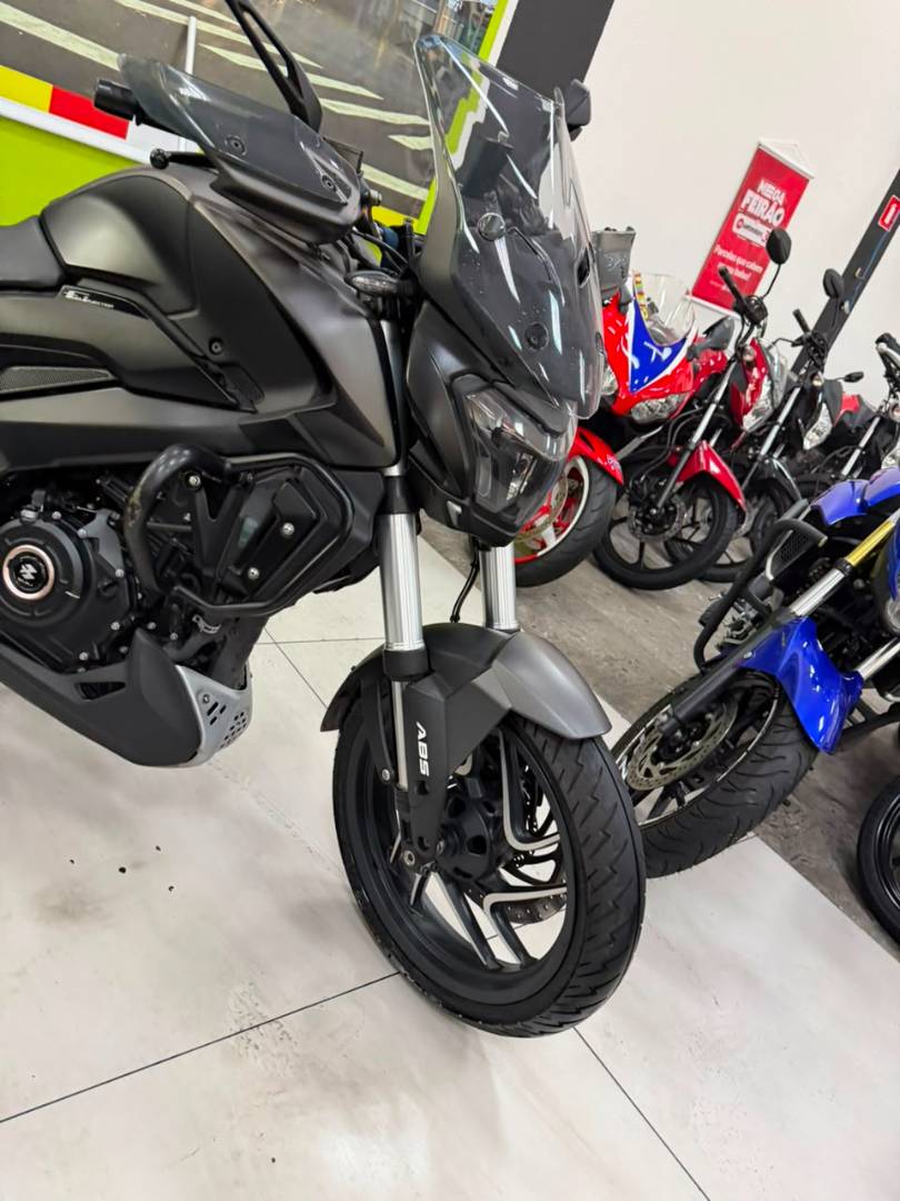 BAJAJ DOMINAR 400
