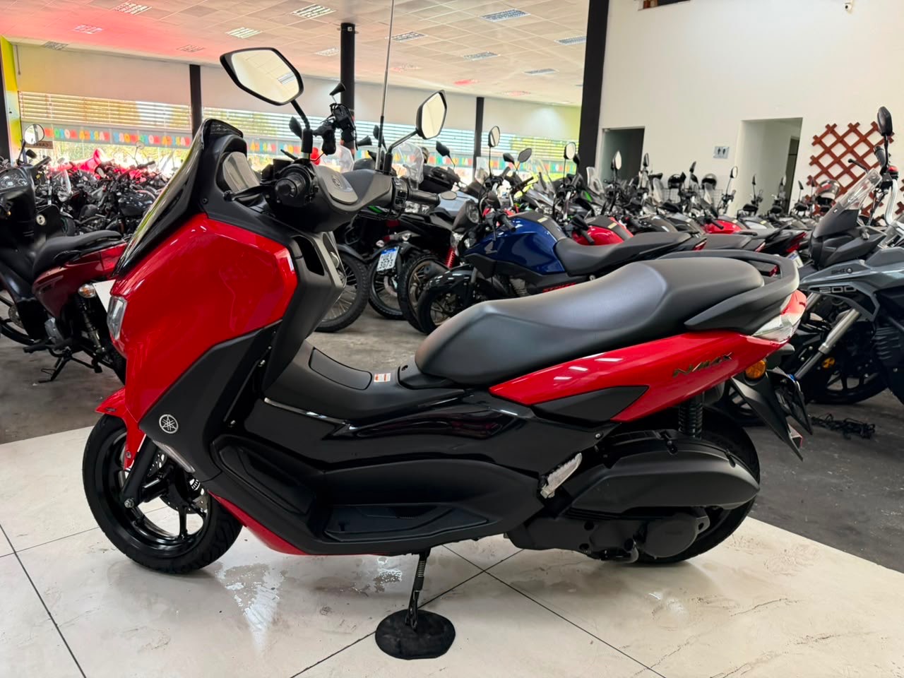 YAMAHA NMAX 160 ABS