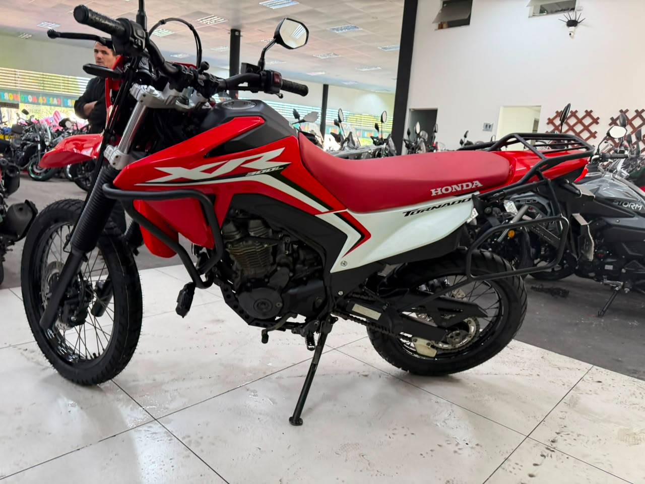 HONDA XR 300L TORNADO