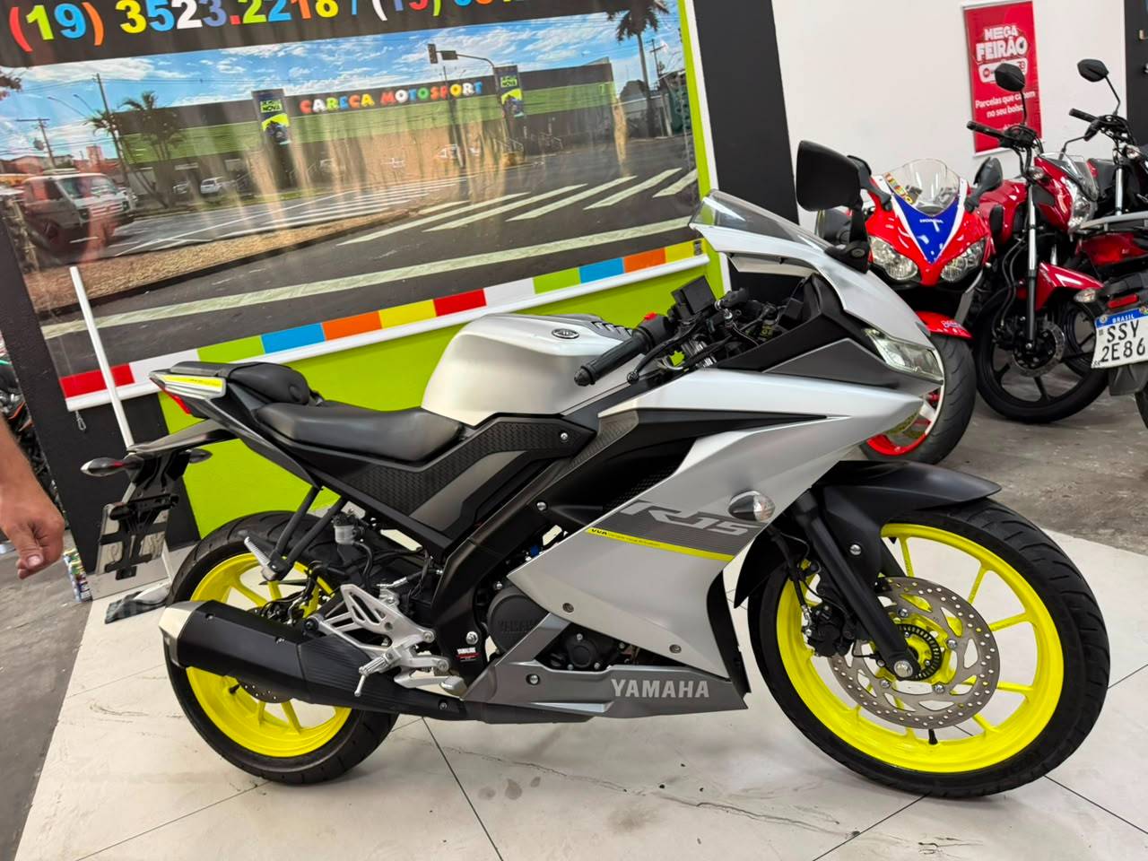 YAMAHA YZF R15