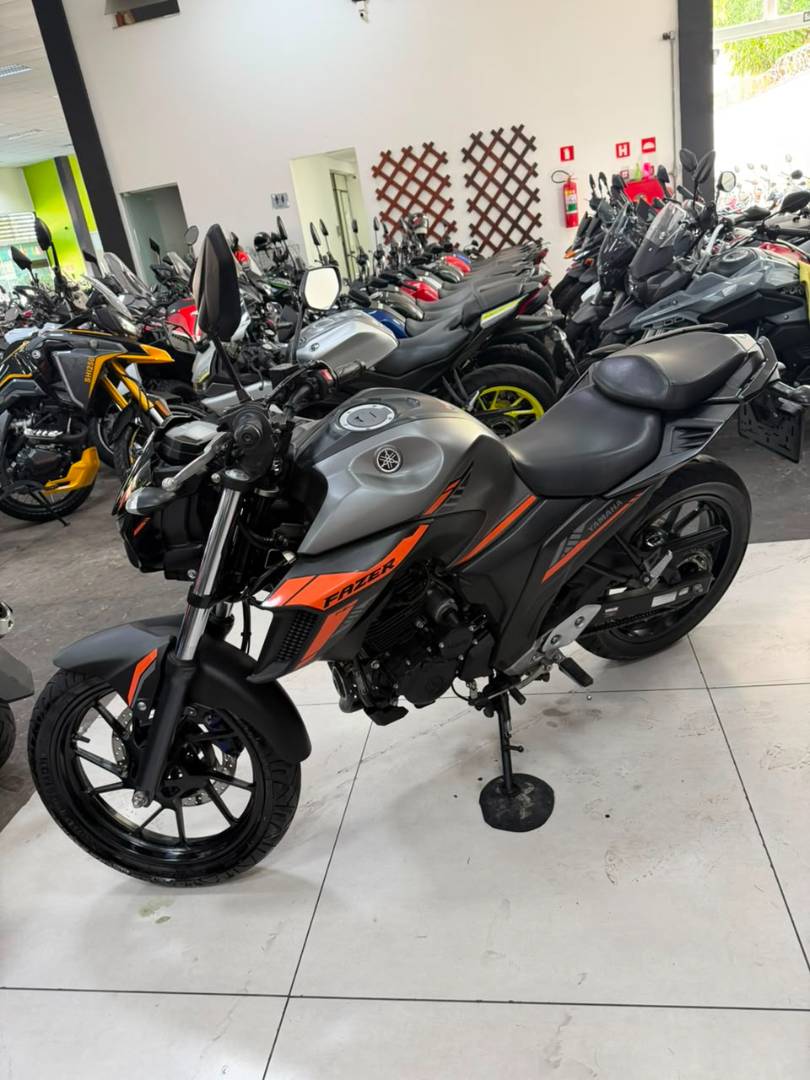 YAMAHA FZ25 FAZER ABS