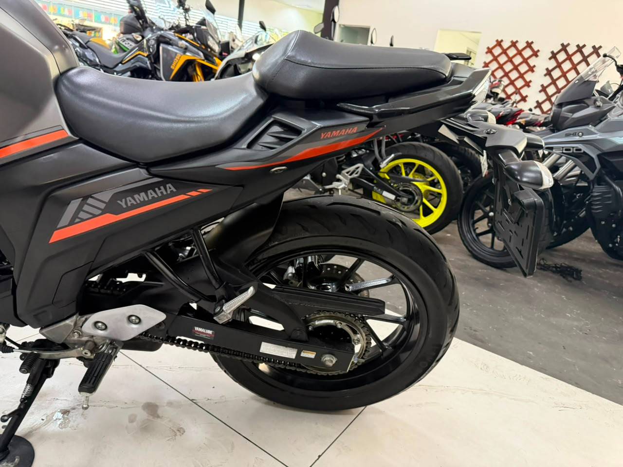 YAMAHA FZ25 FAZER ABS