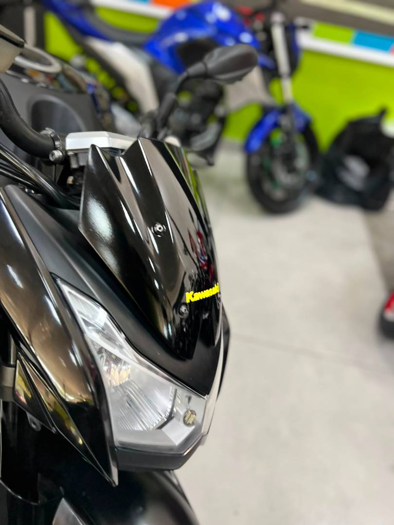 KAWASAKI Z1000