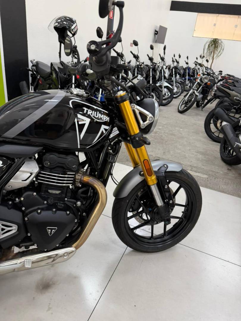 TRIUMPH SCRAMBLER