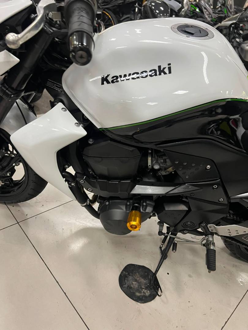 KAWASAKI Z-750 ABS
