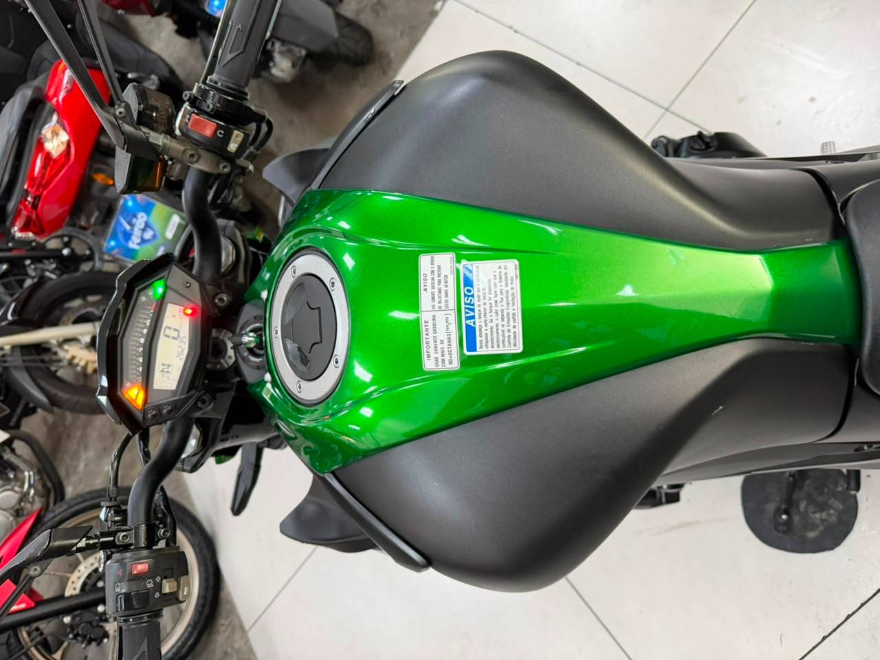 KAWASAKI Z1000 ABS