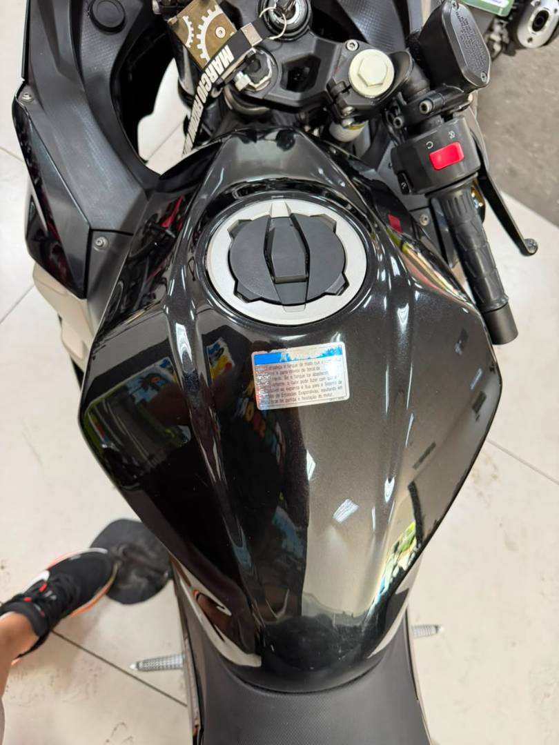 KAWASAKI NINJA 400 KRT EDITION