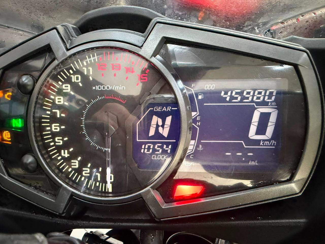 KAWASAKI NINJA 400 KRT EDITION