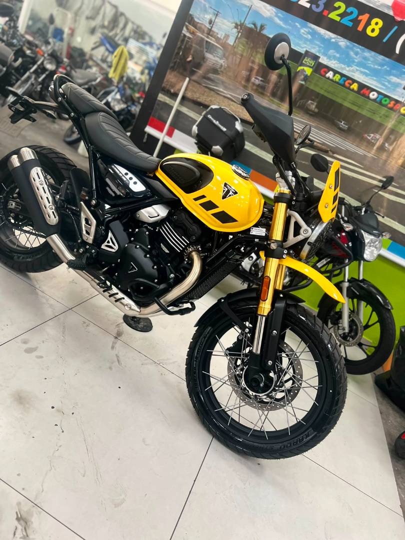 TRIUMPH STREET SCRAMBLER