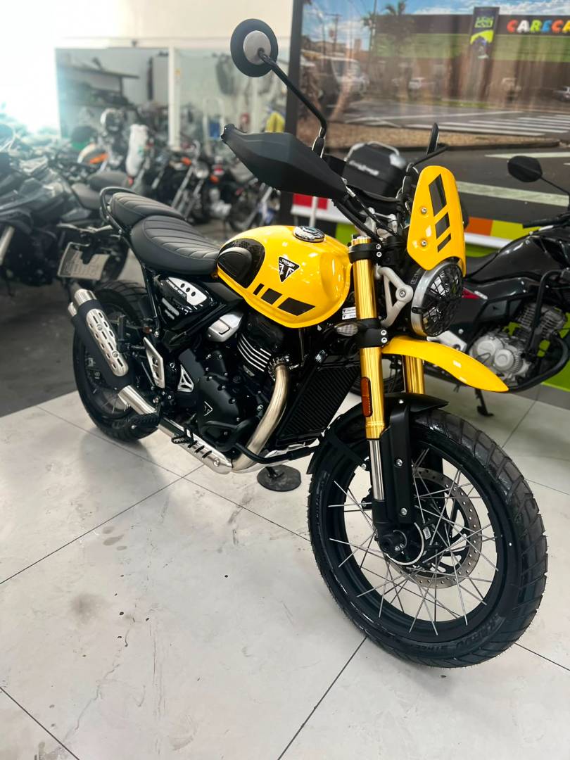 TRIUMPH STREET SCRAMBLER