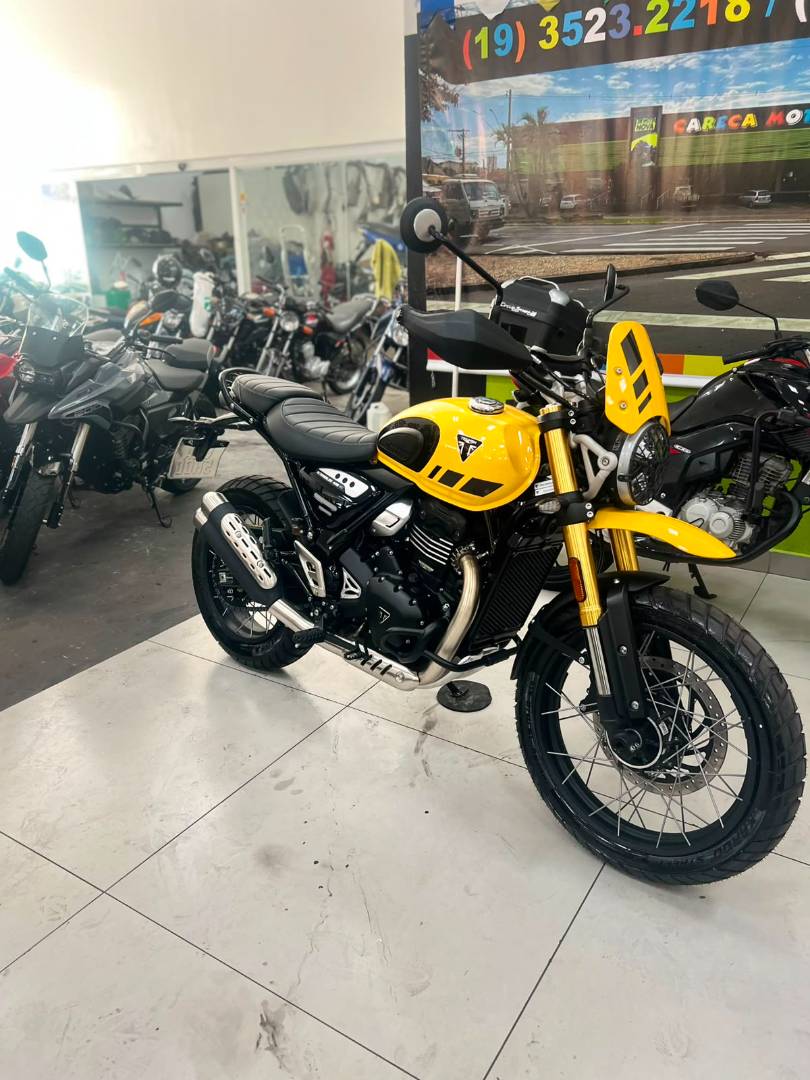 TRIUMPH STREET SCRAMBLER