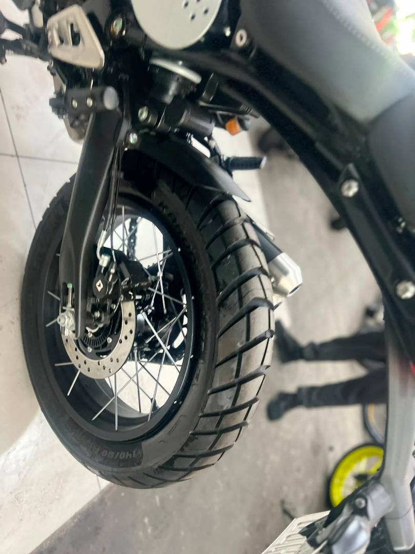 TRIUMPH STREET SCRAMBLER