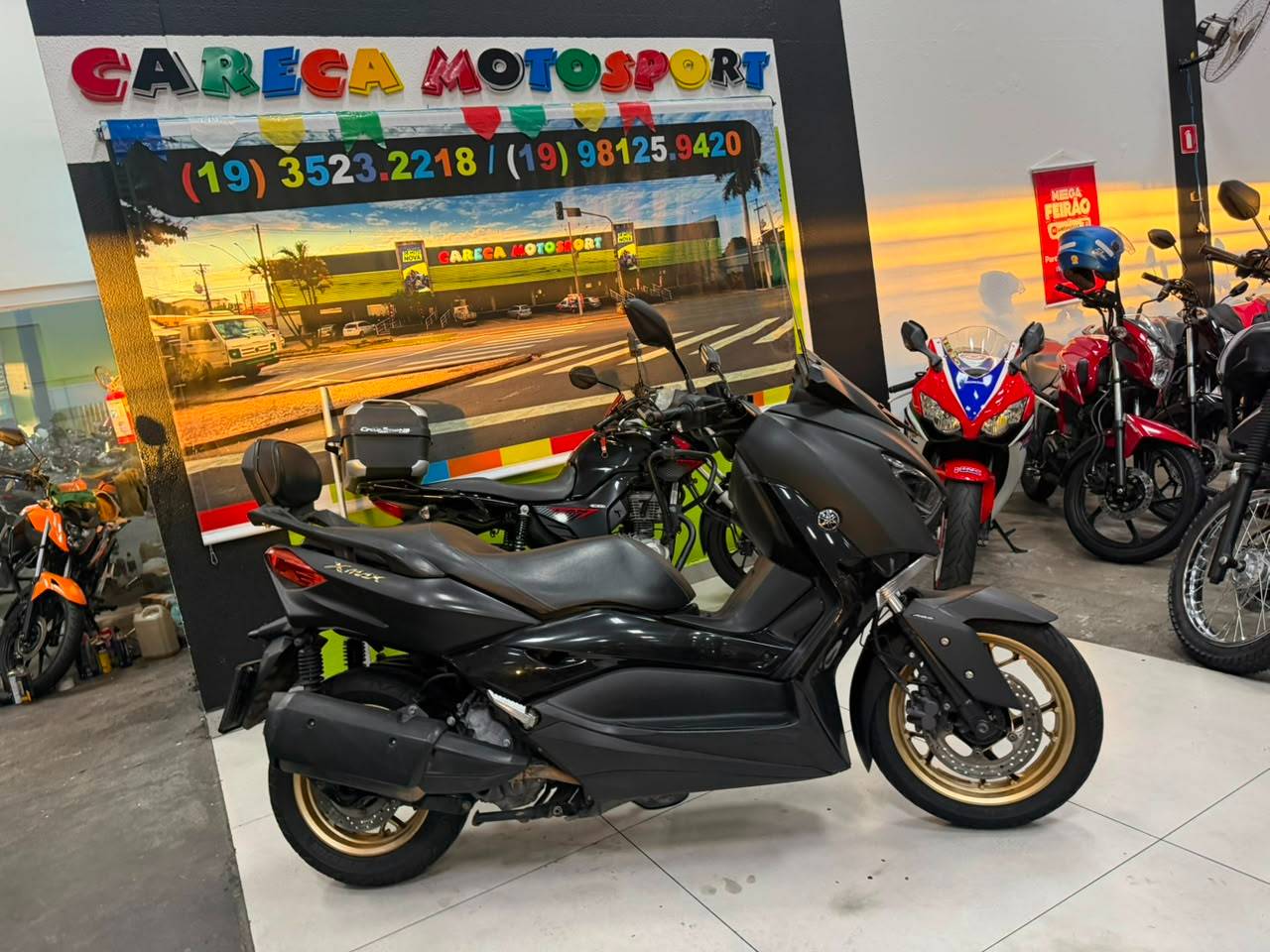 YAMAHA XMAX ABS