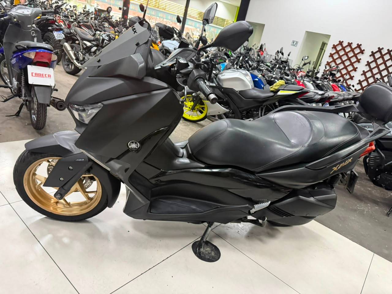 YAMAHA XMAX ABS