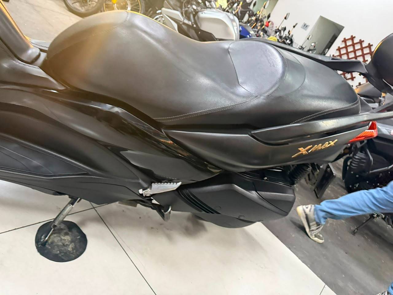 YAMAHA XMAX ABS