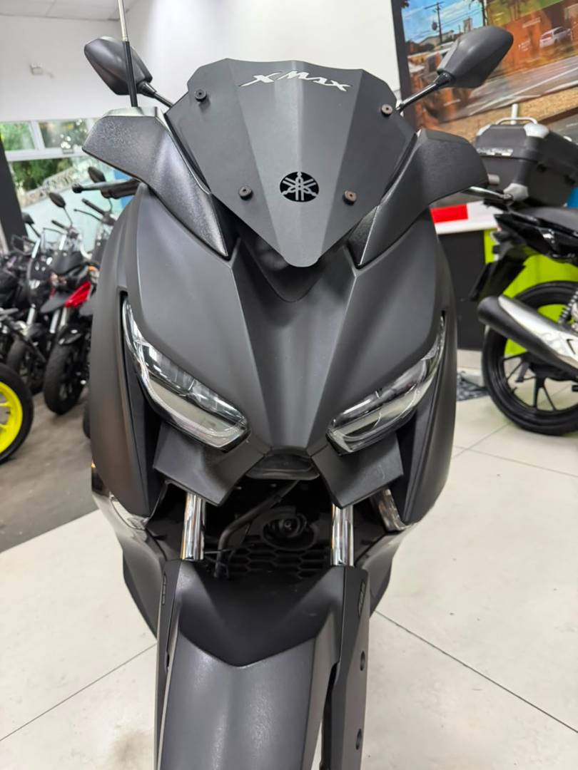 YAMAHA XMAX ABS