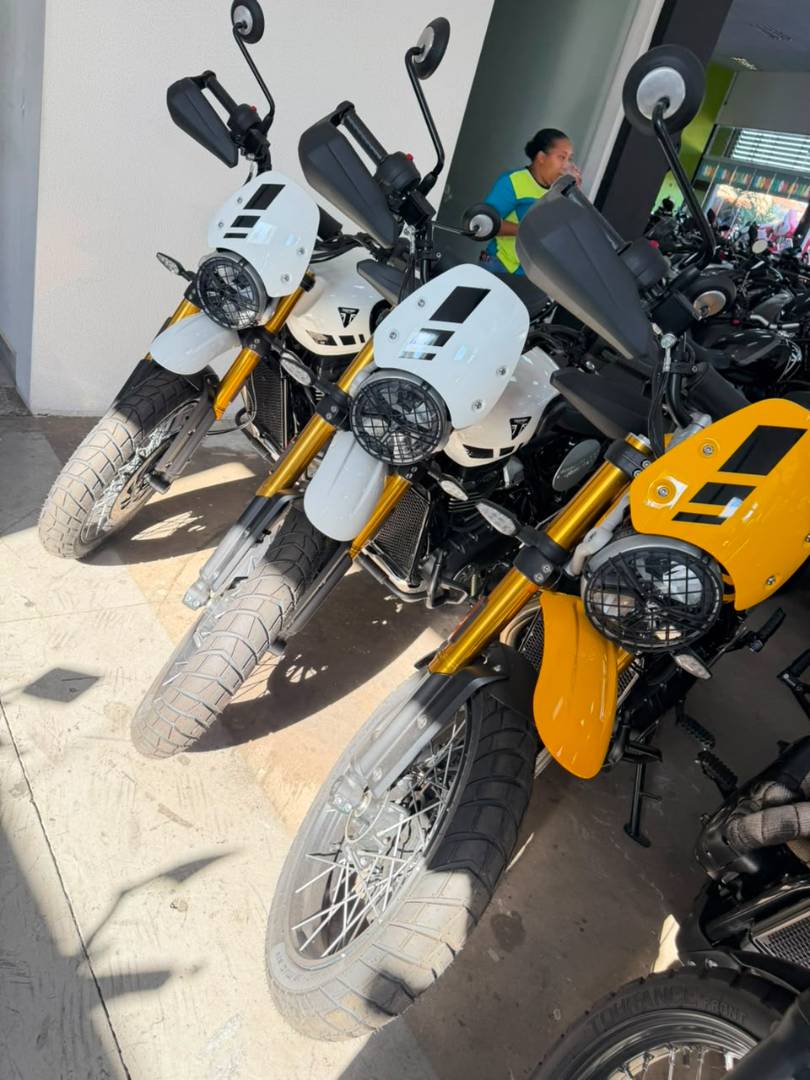 TRIUMPH STREET SCRAMBLER