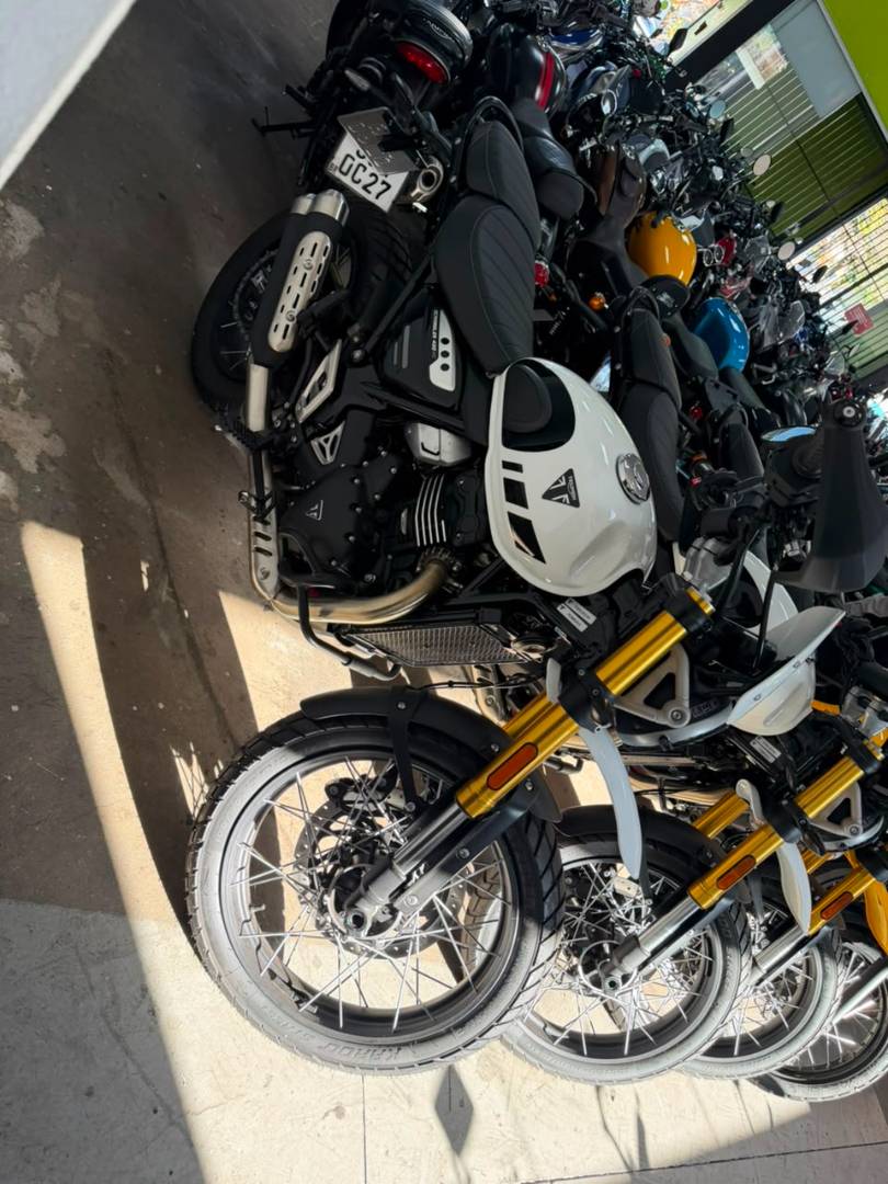 TRIUMPH STREET SCRAMBLER